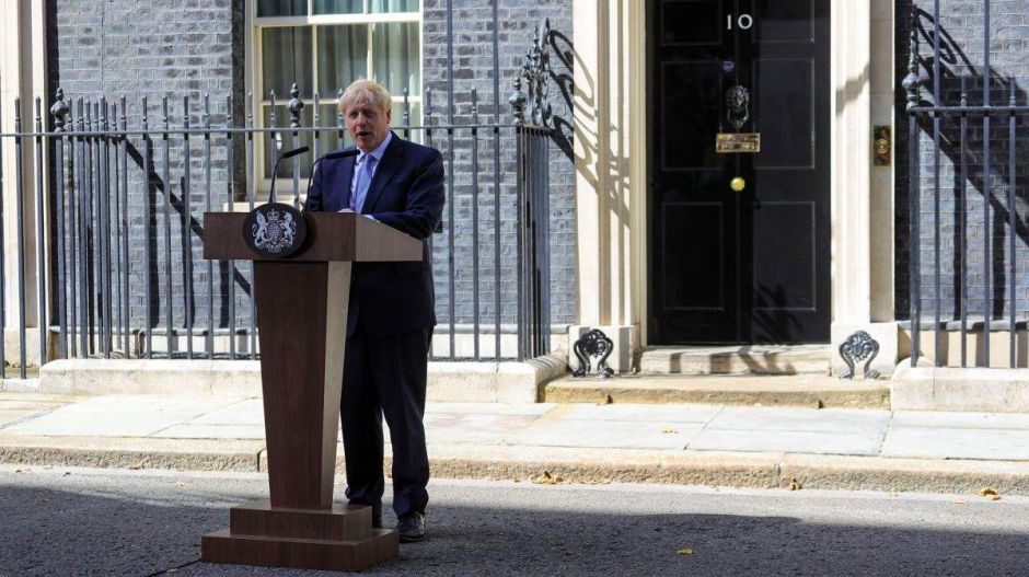 Leszavazta a brit parlament Boris Johnsont, egy lépéssel távolabb a no deal brexit