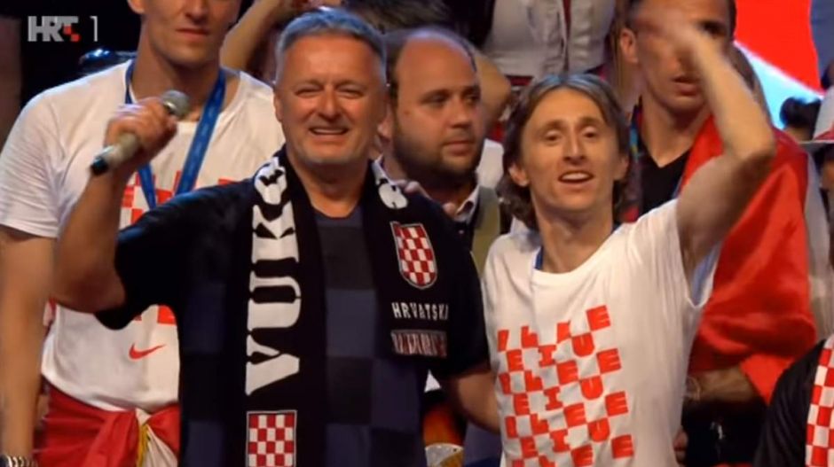 Fasiszta énekessel ünnepelt Zágrábban a horvát fociválogatott
