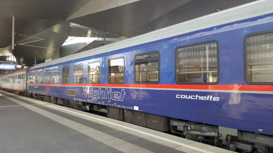 Cseh Katalin örülhet, újra jár majd éjszakai vonat Brüsszelbe