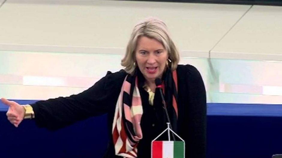 Morvai Krisztinának esze ágában sincs elhagyni az Európai Parlamentet