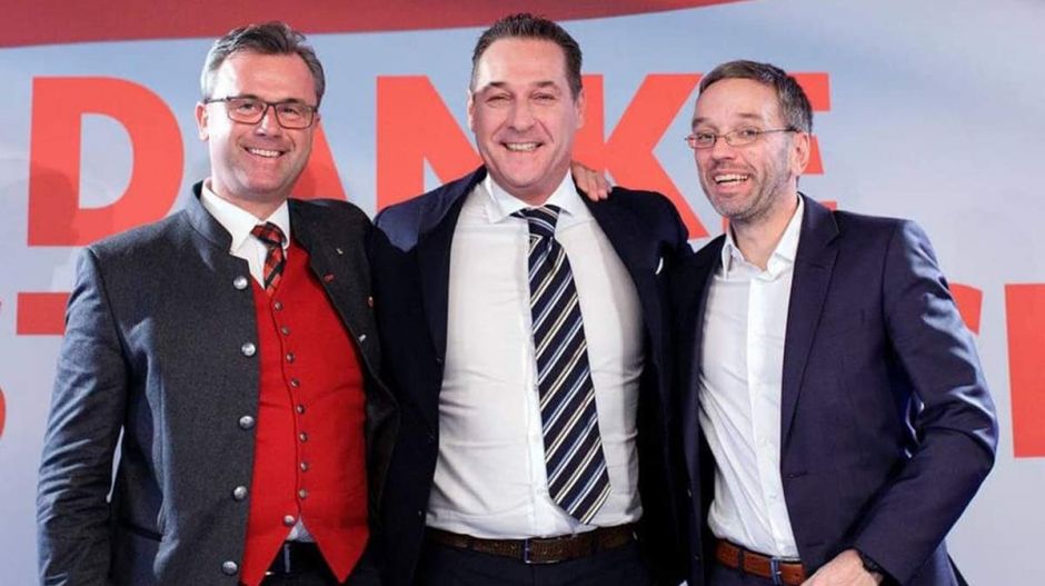 Hivatalos: Strache kiszáll a politikából és felfüggeszti párttagságát