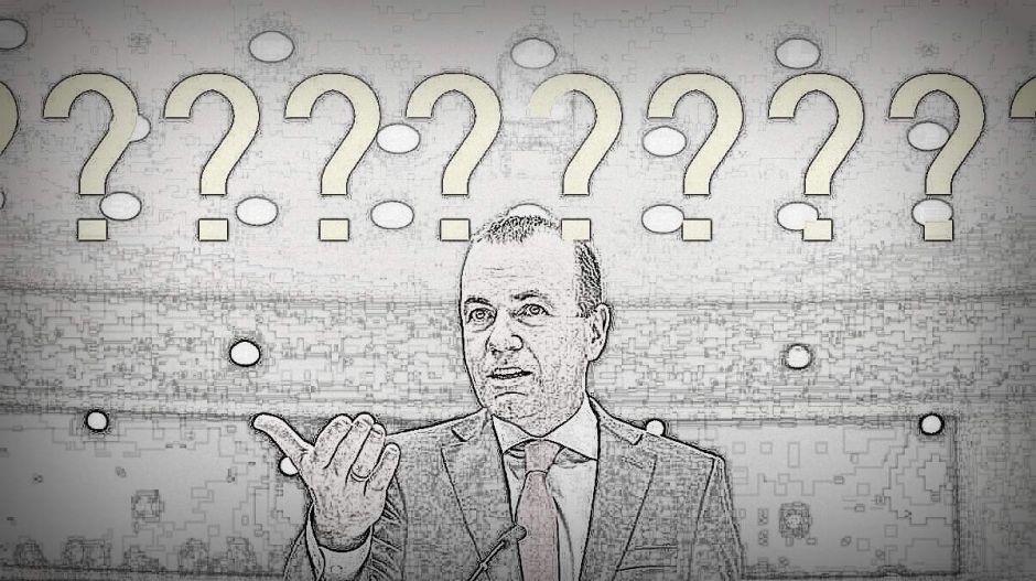 Szavazz: mi legyen most Manfred Weberrel?