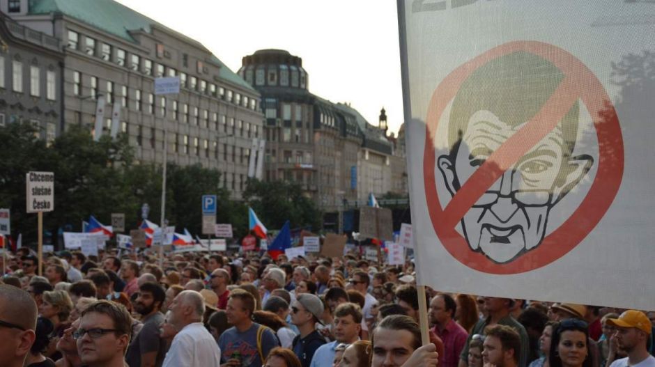 A cseh államfő mégsem állítaná le a Babiš elleni nyomozást