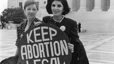Az amerikai Legfelsőbb Bíróság megsemmisítette az abortuszhoz való jogot