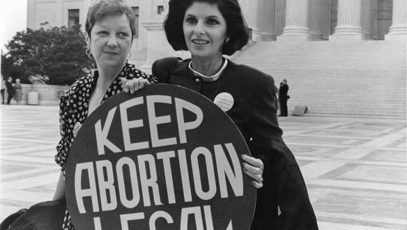Az amerikai Legfelsőbb Bíróság megsemmisítette az abortuszhoz való jogot