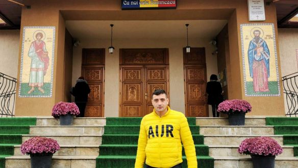 Majdnem megverték a román nacionalista pártvezért, aki maszk nélkül ment egy temesvári megemlékezésre