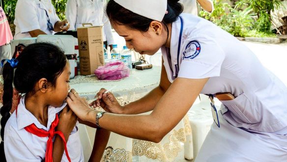 Hogyan használja a világ a vakcinákat diplomáciai fegyverként?