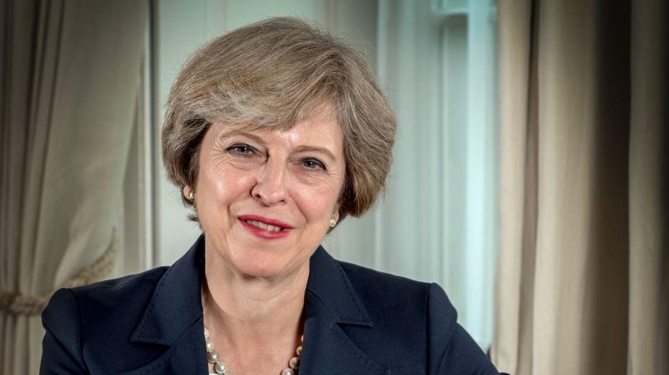 Theresa May inkább elhalasztja az új kilépési tervezet bemutatását