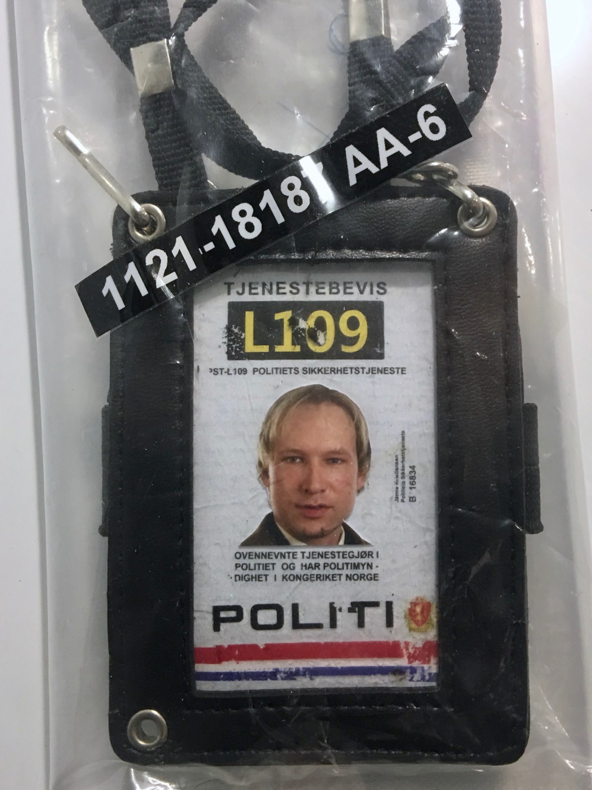 Anders Breivik hamis rendőri igazolványa 