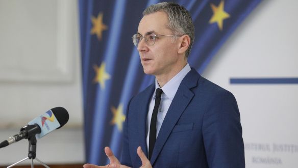Szakad a kormány Romániában: Lemondanak az USR-PLUS miniszterei – de mi jön most?