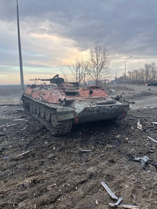 Kilőtt orosz tank még február 25-én.