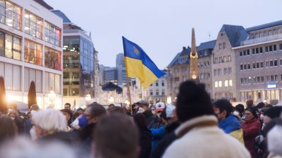 Ukrajna mellett és a magyar kormány ukrán politikája ellen tüntetnek szombaton Budapesten