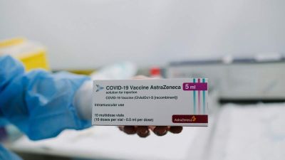 EMA: Biztonságos és hatékony az AstraZeneca-vakcina