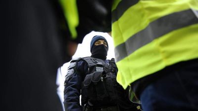 Zéró toleranciát hirdet a francia rendőrség a sárgamellényesek által elkövetett erőszakkal szemben