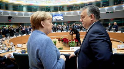 Merkel és Orbán is felhasználta a másikat saját politikai játszmáiban – a Bild újságírója az Azonnalinak!