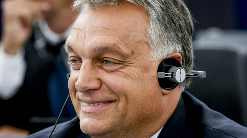 Orbán most akarja megmutatni az EU-nak, hogy ő is tud a pénzzel zsarolni