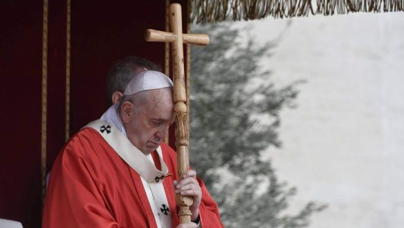 Karácsonyi ajándék a pápától: nem lesznek leépítések a Vatikánban