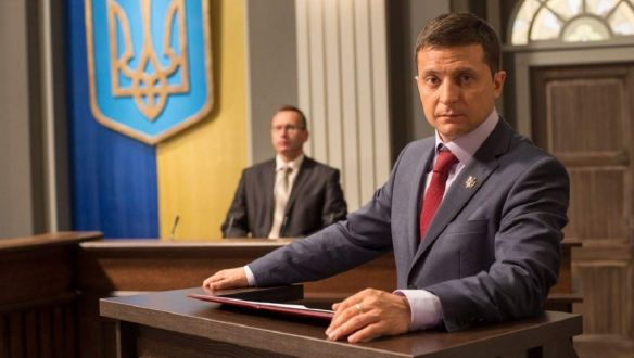 Zelenszkij fölényesen verte Porosenkót, új elnököt avat Ukrajna