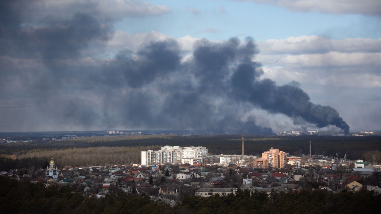 Füst Hosztomel és Bucsa között még február 27-én.
