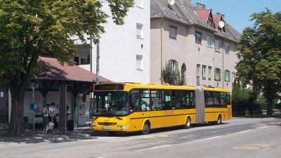 Esik szét a győri buszközlekedés: közel egy hónap alatt 680 járat maradt ki