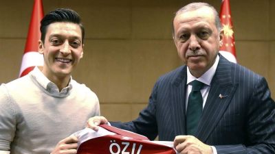 Semmi nem írja le jobban a 2010-es évek politikai változásait, mint Mesut Özil története