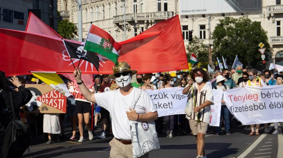 A Fudan-ügy érzékeny téma lehetett volna a szuverenitását mindenekfölött hangsúlyozó Orbán-kormány számára Krekó Péter szerint