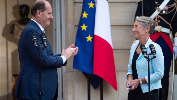 Kicsoda Élisabeth Borne, akivel Macron balról előzne a parlamenti választások előtt?