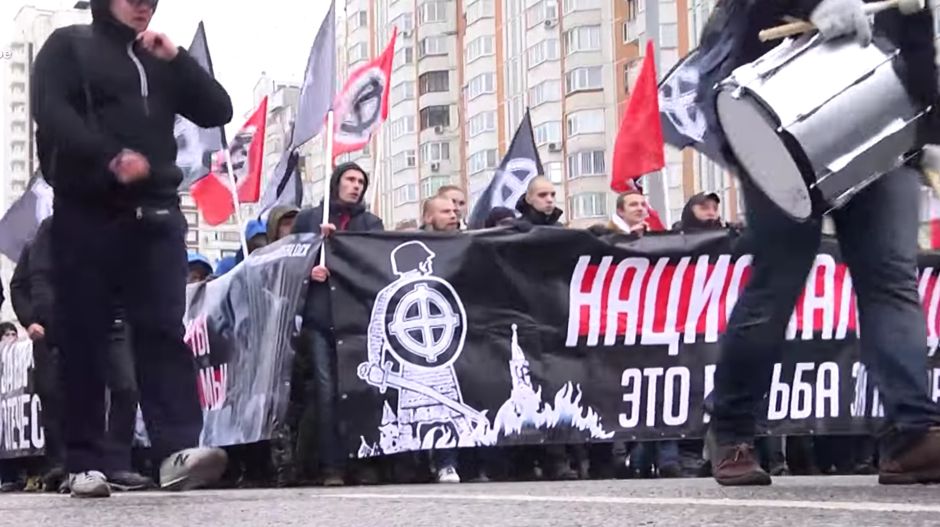 A neonácik akkor zavarják Putyint, ha nem őt támogatják