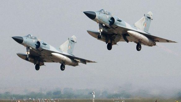 Indiai vadászgépek bombáztak pakisztáni célpontokat Kasmírban