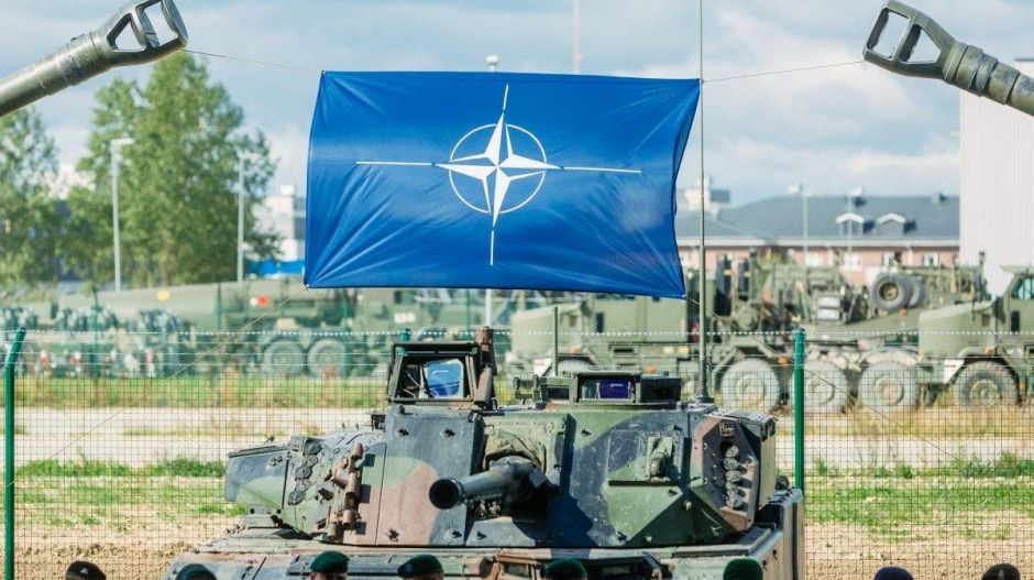 Te használnál NATO-zászlós emojit?