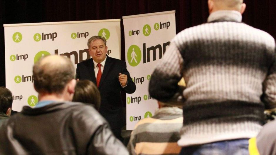 Itt egy esélyes LMP-s jelölt, aki még az ördöggel is összefogna a Fidesz ellen