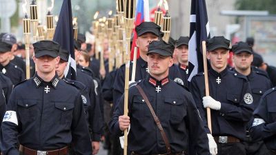 Négy évnyi börtönt ér a szlovák szélsőjobb vezérének neonáci trollkodása