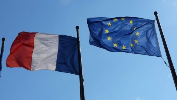 Franciaország nem akar több pénzt adni Magyarországnak és Lengyelországnak
