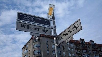 A metrómegálló után az utcát is átnevezték Berlinben, amelyet rasszista felhangúnak tartottak