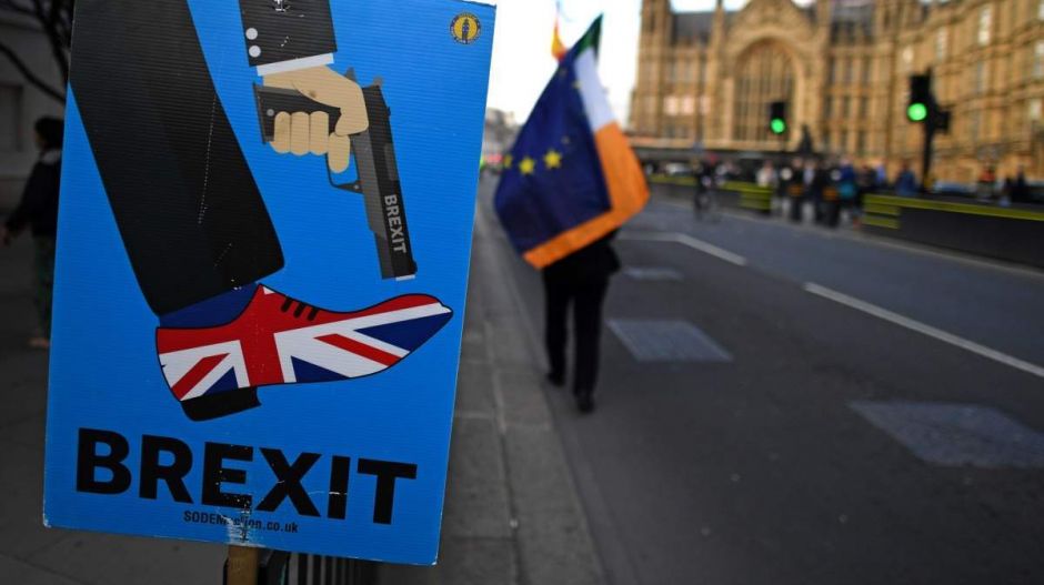 Az ír határ miatt fog egymásnak menni London és az EU