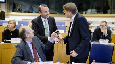 Megegyezhetett a Néppárt az európai liberálisokkal, Verhofstadt lehetne az EP elnöke