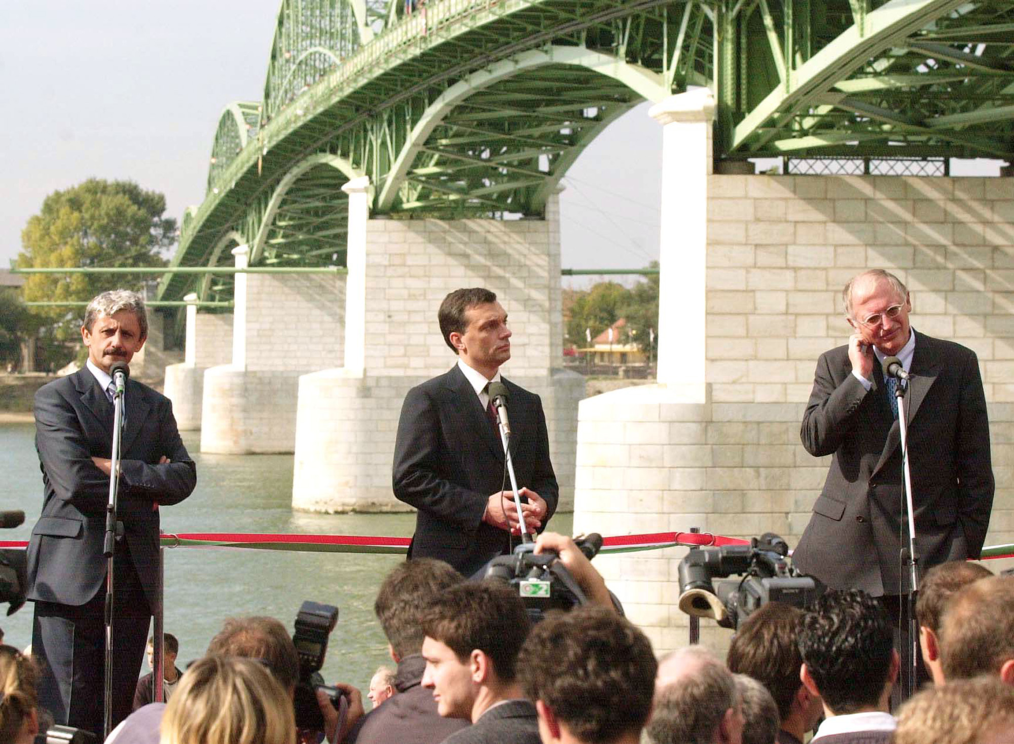 Orbán Viktor első miniszterelnöksége idején: ő is az apparátussal küzdött.