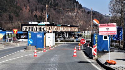 Németország és Franciaország is kritizálja az EU-n belüli utazás teszteléshez kötését