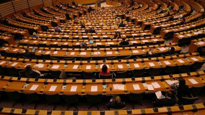 A koronavírus a téma a koronavírus miatt tök üres Európai Parlament ülésén