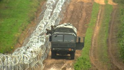 Patthelyzet a belarusz-lengyel határon: se Lengyelországba, se Belaruszba nem jutnak be a határon rekedt emberek