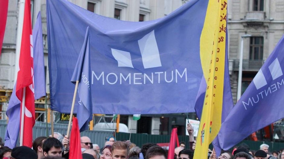 Összeáll a baloldallal Budapesten a Momentum, kiakadtak az elnökségre