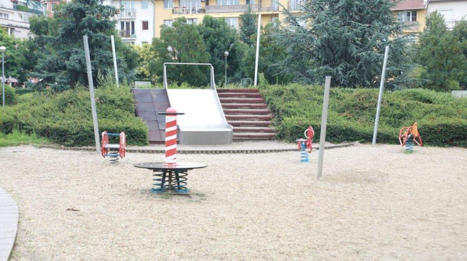 Mégiscsak épít árnyékolót Ferencváros a „gyereksütő” csúszda fölé