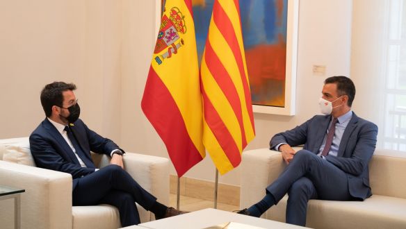 A spanyolok pénzzel, a katalánok népszavazással oldanák meg a katalán konfliktust