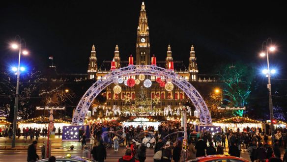 Bécsben a járvány ellenére is megtartják a karácsonyi vásárokat