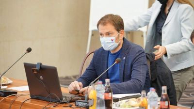 Igor Matovič lemondását követelik a szlovák liberálisok, a baloldal előrehozott választást szeretne