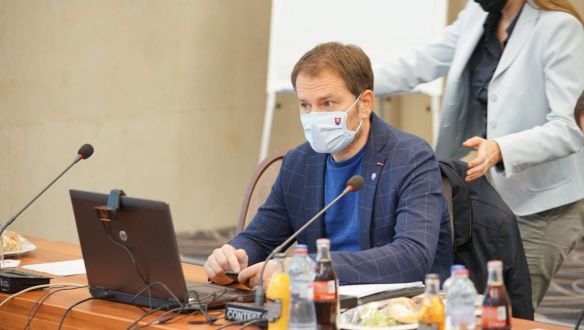 Igor Matovič lemondását követelik a szlovák liberálisok, a baloldal előrehozott választást szeretne
