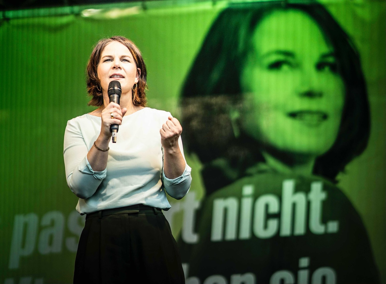 A Zöldek társelnöke és kancellárjelöltje, Annalena Baerbock szólal fel egy kampányrendezvényen még szeptember elején.
