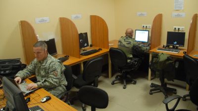 Az amerikaiak és a NATO is próbálja eltüntetni a velük dolgozó afgánok nyomait az internetről, a tálibok megtorlásától tartva
