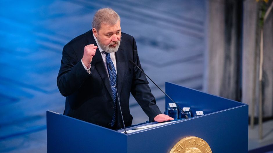 Árverésre bocsátja a Nobel-békedíját az orosz újságíró, hogy az ukrán menekülteken segítsen