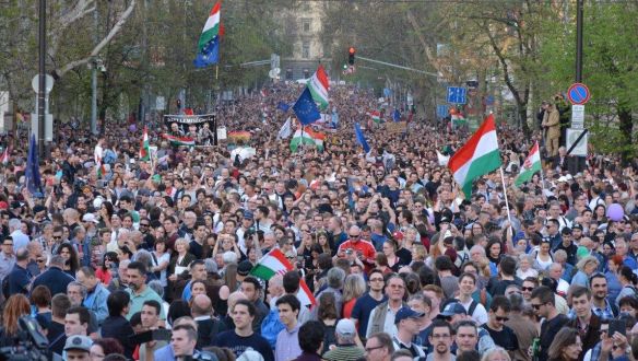 Mégsem politikai termék a polgári Magyarország